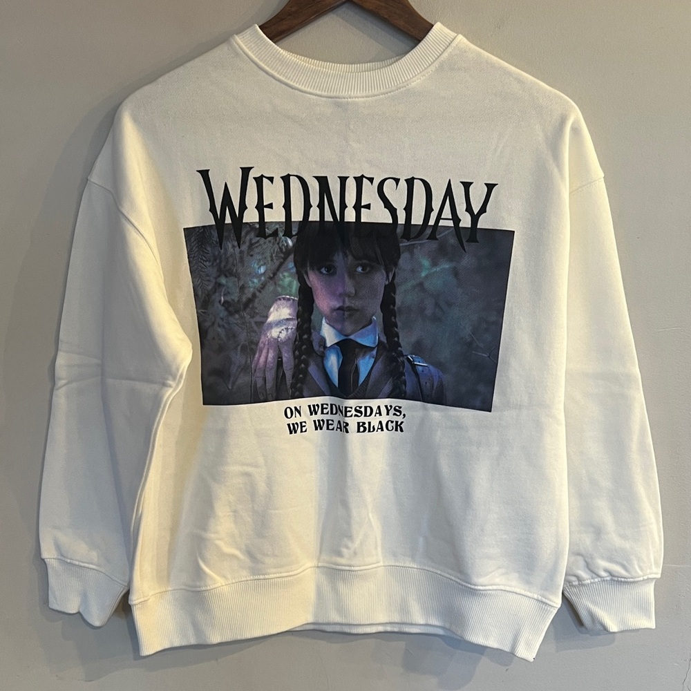 Zara White Sweatshirt with Black and Dark Graphic 'Wednesday' Print